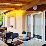 Hocza House