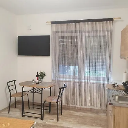 Hocza House Penzion Poroszló